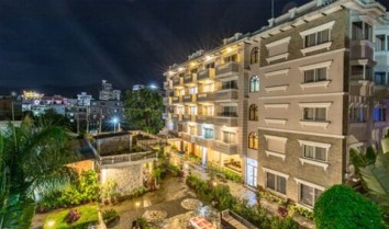 Da Yatra Courtyard Hotel & Resort